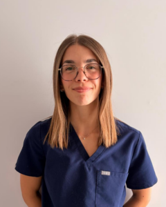 Dott.ssa Francesca Dal Bianco Foto della Dott.ssa Francesca Dal Bianco, medico veterinario del Centro Veterinario Montecchio, in provincia di Vicenza